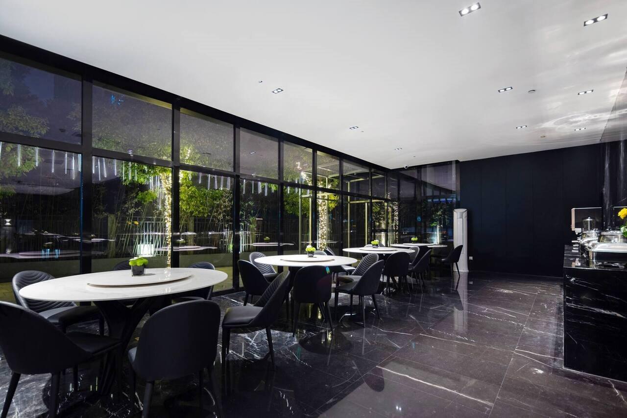Ramada By Wyndham Wuhan Hankou Exterior photo